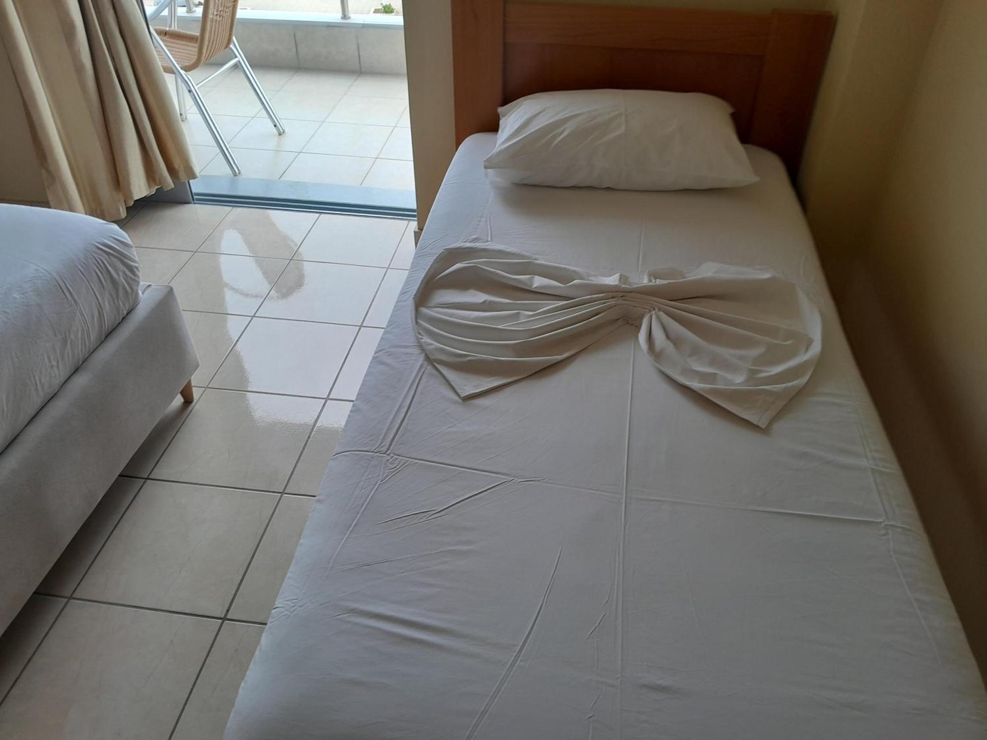 Hotel Prinos Himara Zewnętrze zdjęcie